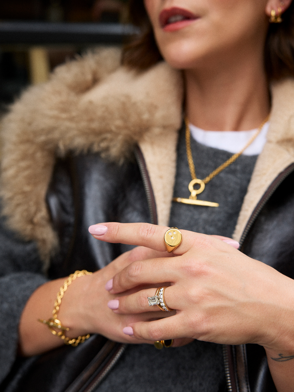 Lucky Star Round Signet Ring