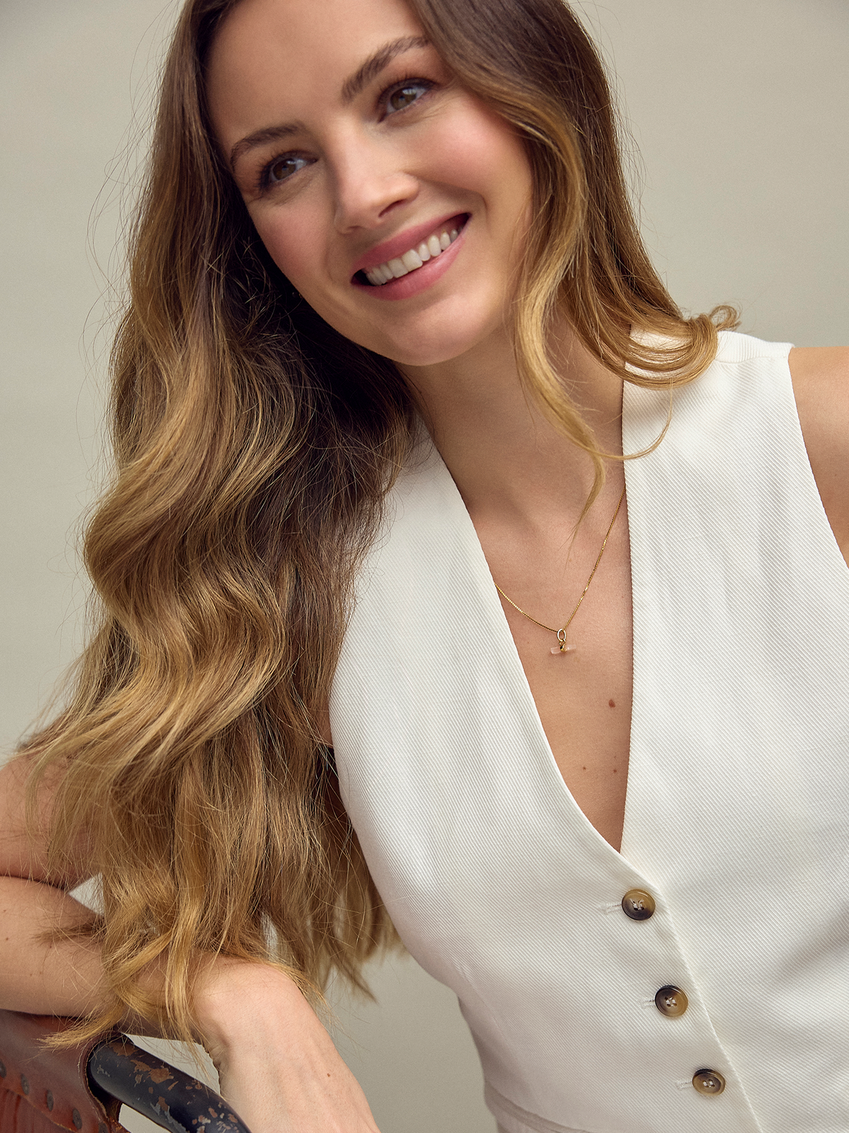 Love T-bar Mini Rose Quartz Necklace