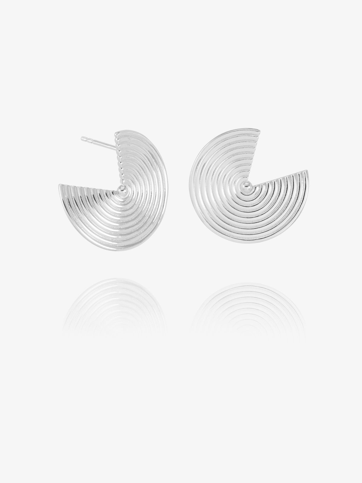 Front Facing Evolve Illusion Earrings