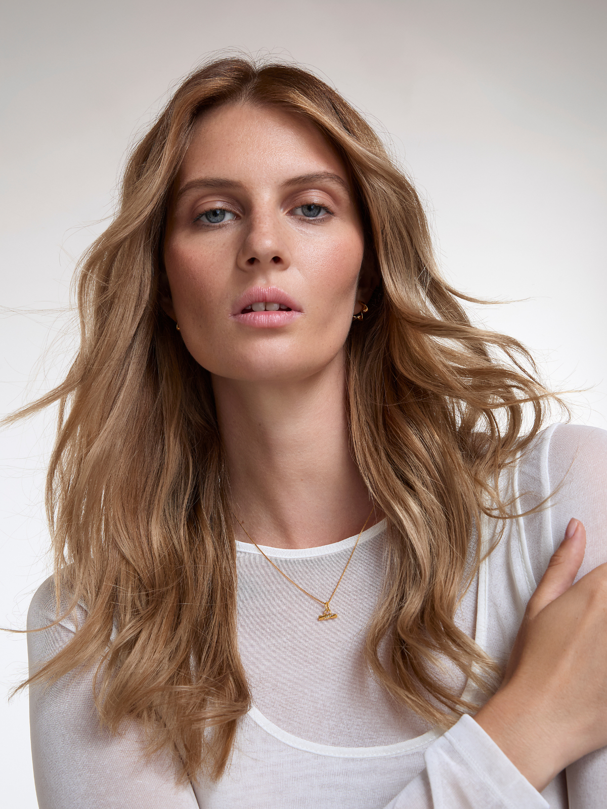 Mini White Sapphire Twisted T-Bar Necklace