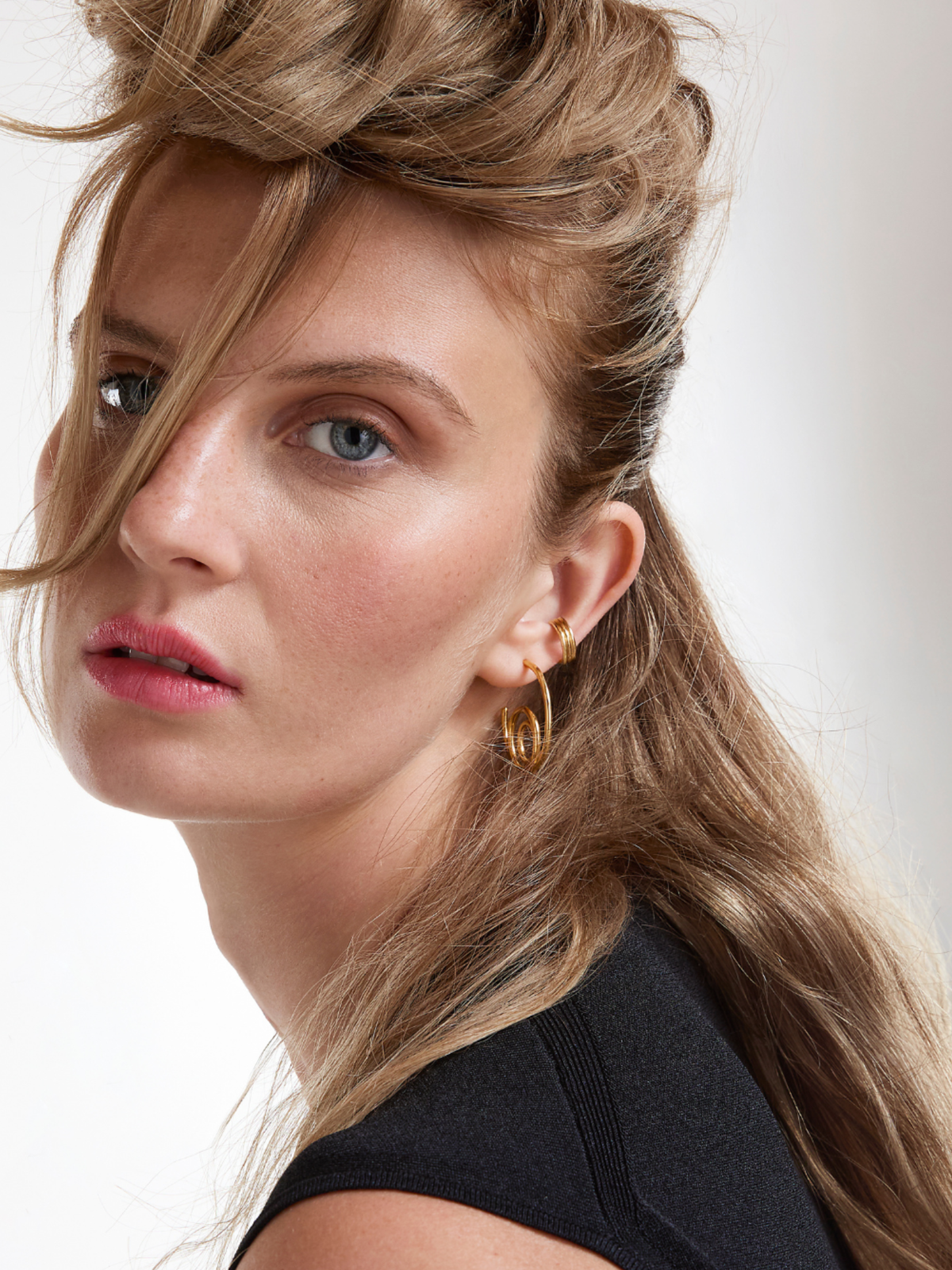 Into The Groove Ear Cuff