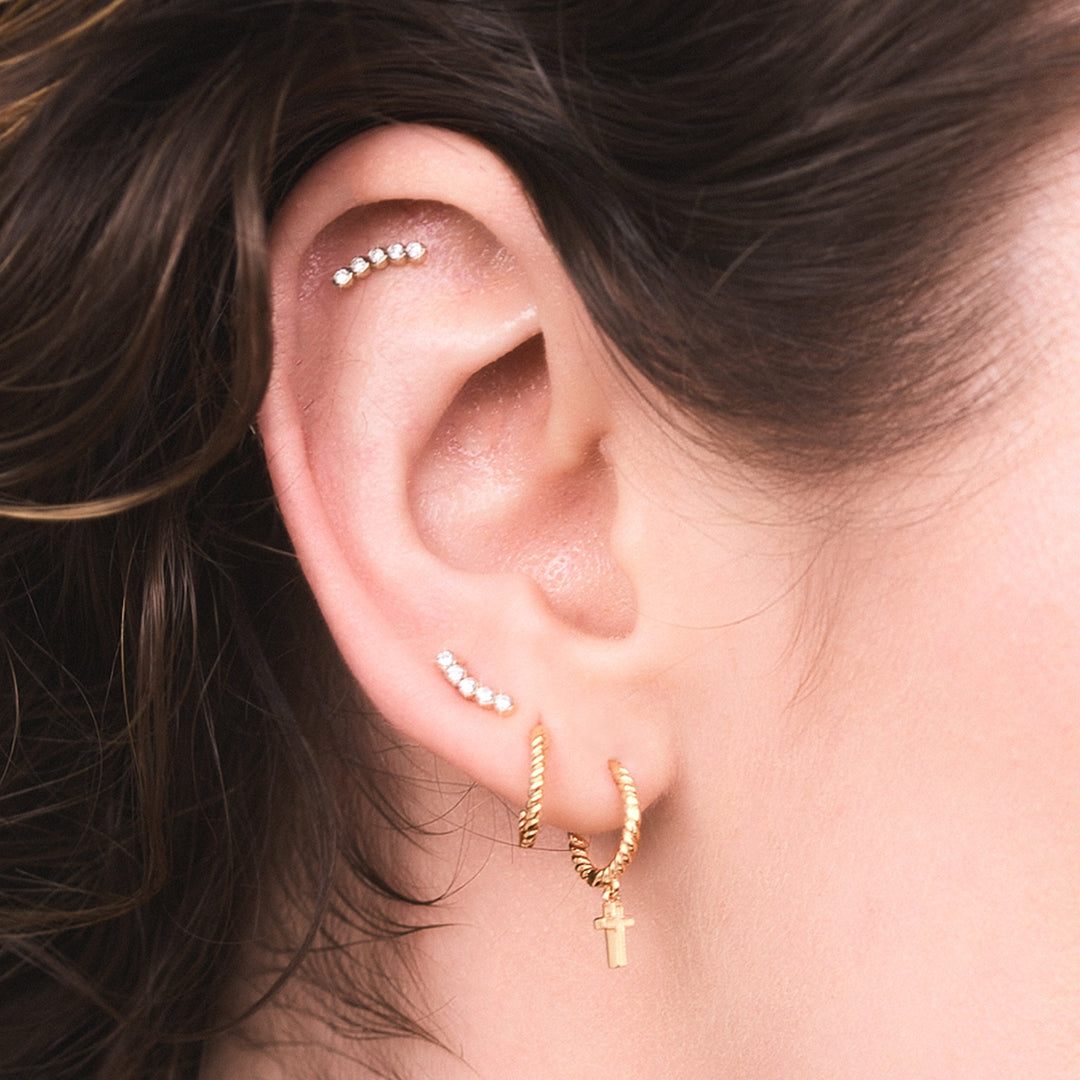 Single Solid Gold Rope Twist Huggie Hoop Earring